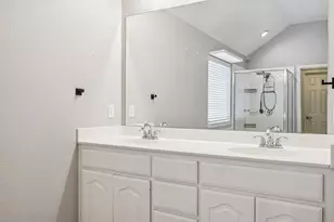 3156 Guadaloupe, Grand Prairie, TX 75054 - Photo 18