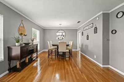 1207 Engle Avenue, Dallas, TX 75224 - Photo 2