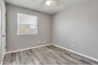 6028 Golden Gate Circle, Dallas, TX 75241 - Photo 10