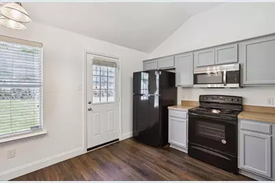 1446 Sax Leigh Drive, Dallas, TX 75241 - Photo 6