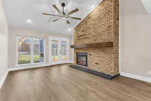 3002 Carolyn Ct, Bedford, TX 76021 - Photo 4