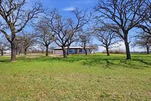 102 Middleton Ct, Weatherford, TX 76087 - Photo 2