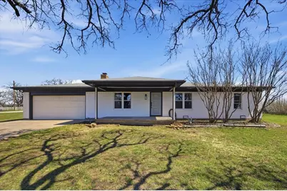 102 Middleton Court, Weatherford, TX 76087 - Photo 4