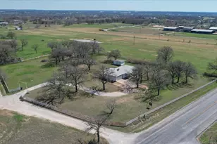 102 Middleton Ct, Weatherford, TX 76087 - Photo 1