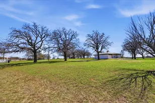 102 Middleton Ct, Weatherford, TX 76087 - Photo 8