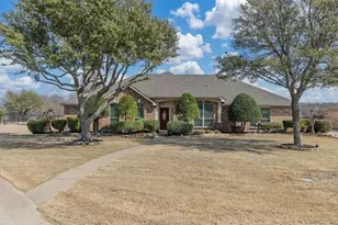 208 Cascade Valley Dr, Fate, TX 75087 - Photo 2