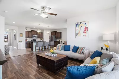 729 Key Deer Drive, Burleson, TX 76028 - Photo 2