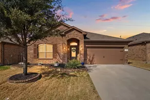 729 Key Deer Dr, Burleson, TX 76028 - Photo 1