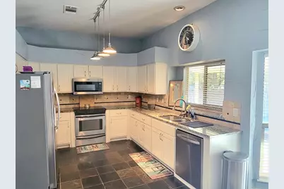 3 Holden Circle, The Colony, TX 75056 - Photo 4