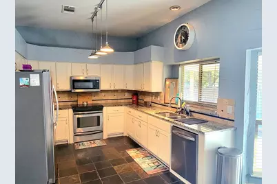 3 Holden Circle, The Colony, TX 75056 - Photo 4