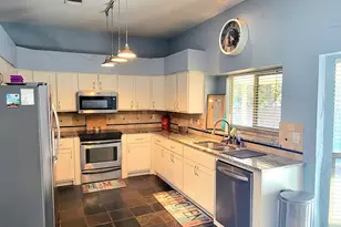 3 Holden Cir, The Colony, TX 75056 - Photo 4