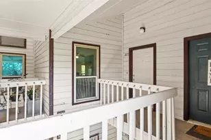 7107 Holly Hill Dr, Dallas, TX 75231 - Photo 6