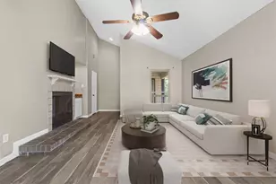 7107 Holly Hill Dr, Dallas, TX 75231 - Photo 4