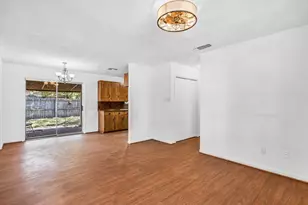 815 N Bledsoe St, Gilmer, TX 75644 - Photo 8