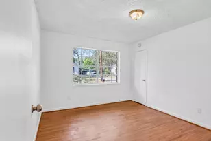 815 N Bledsoe St, Gilmer, TX 75644 - Photo 14