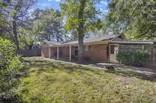 815 N Bledsoe St, Gilmer, TX 75644 - Photo 24