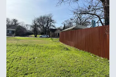 336 Leads Street, Dallas, TX 75203 - Photo 2