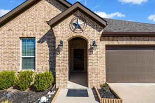 709 Maverick St, Anna, TX 75409 - Photo 2