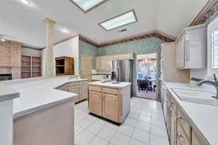 7908 Bridlewood Dr, North Richland Hills, TX 76182 - Photo 6