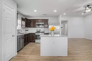 313 Misty Mountain Dr, Fort Worth, TX 76140 - Photo 14