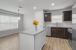 313 Misty Mountain Dr, Fort Worth, TX 76140 - Photo 12