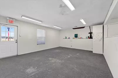 611 W Spring Valley Road, Hewitt, TX 76643 - Photo 6