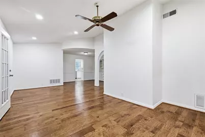 401 Monti Drive, Lewisville, TX 75057 - Photo 18