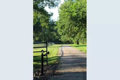 377 Quail Hill Road, Whitesboro, TX 76273 - Photo 36