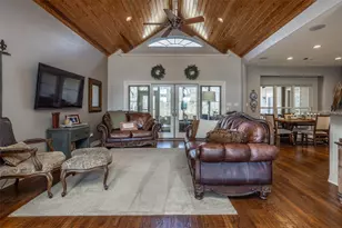 377 Quail Hill Rd, Whitesboro, TX 76273 - Photo 6