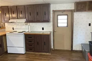 401 W Elliott St, Breckenridge, TX 76424 - Photo 2