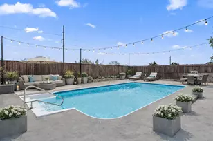 913 Chickesaw Ln, Wylie, TX 75098 - Photo 2