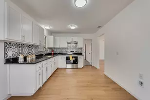 1720 Waldrop St, Irving, TX 75061 - Photo 10