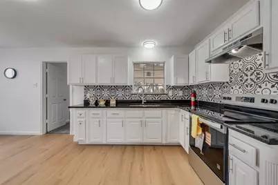 1720 Waldrop Street, Irving, TX 75061 - Photo 6