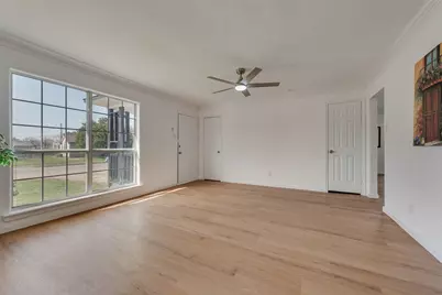 1720 Waldrop Street, Irving, TX 75061 - Photo 4