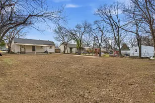 617 Ouida St, Grand Prairie, TX 75051 - Photo 22