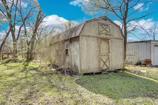 311 E San Saba St, Wortham, TX 76693 - Photo 16