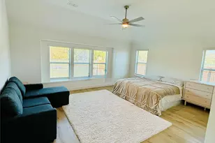 218 Oakcrest Dr, Justin, TX 76247 - Photo 18