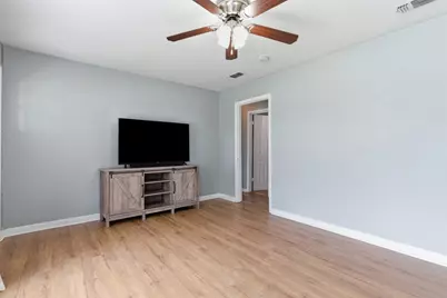 521 Crosby Avenue, White Settlement, TX 76108 - Photo 10