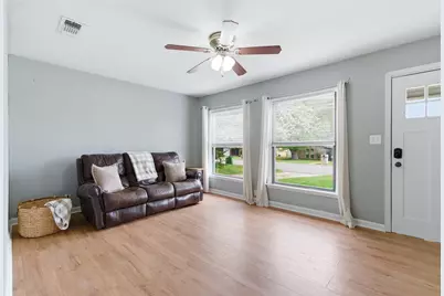 521 Crosby Avenue, White Settlement, TX 76108 - Photo 8