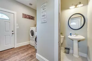 901 N Main St, Leonard, TX 75452 - Photo 12