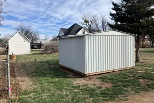 109 N Foley St, Seymour, TX 76380 - Photo 8