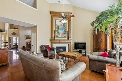 1200 Cedar Valley Drive, Irving, TX 75063 - Photo 24