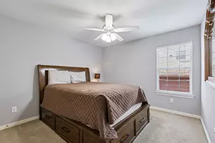 1200 Cedar Valley Dr, Irving, TX 75063 - Photo 34