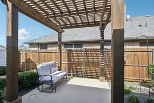 1007 Pecos St, Aubrey, TX 76227 - Photo 4