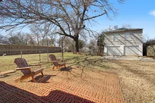 422 N Pecan St, Arlington, TX 76011 - Photo 22