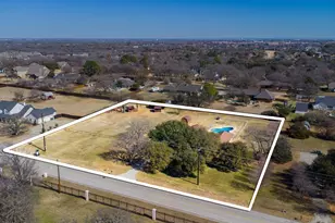 241 Simmons Rd, Double Oak, TX 75077 - Photo 6
