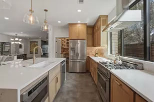 3938 Lively Ln, Dallas, TX 75220 - Photo 16