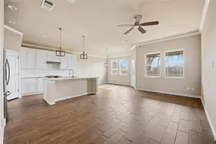 1513 Galveston St, Grand Prairie, TX 75051 - Photo 4