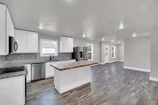 113 Frierson St, Waxahachie, TX 75165 - Photo 4