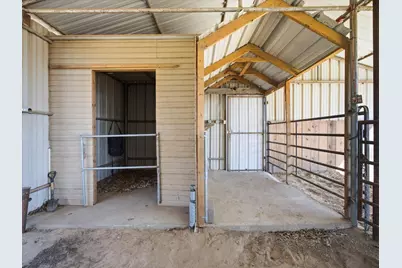 19901 S Highway 281, Lipan, TX 76462 - Photo 40